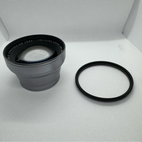 Fujifilm TCL-X100 Tele Conversion Camera Lens - Picture 3 of 17